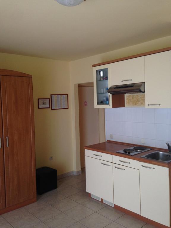 Apartments Villa Kristina Pula Kamer foto
